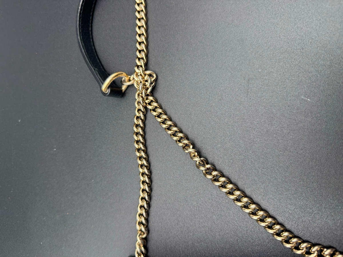 Gucci Pebbled Leather Sling Black Messenger Dollar Interlocking Small