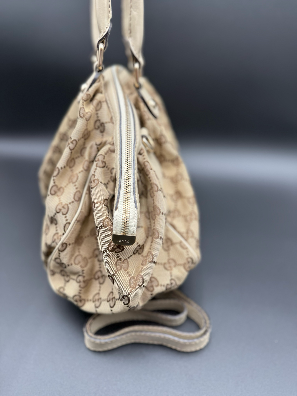 Gucci Sukey Convertible Tote Sling Shoulder Bag