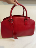 Louis Vuitton Pont Neuf Epi NM Red Handbag