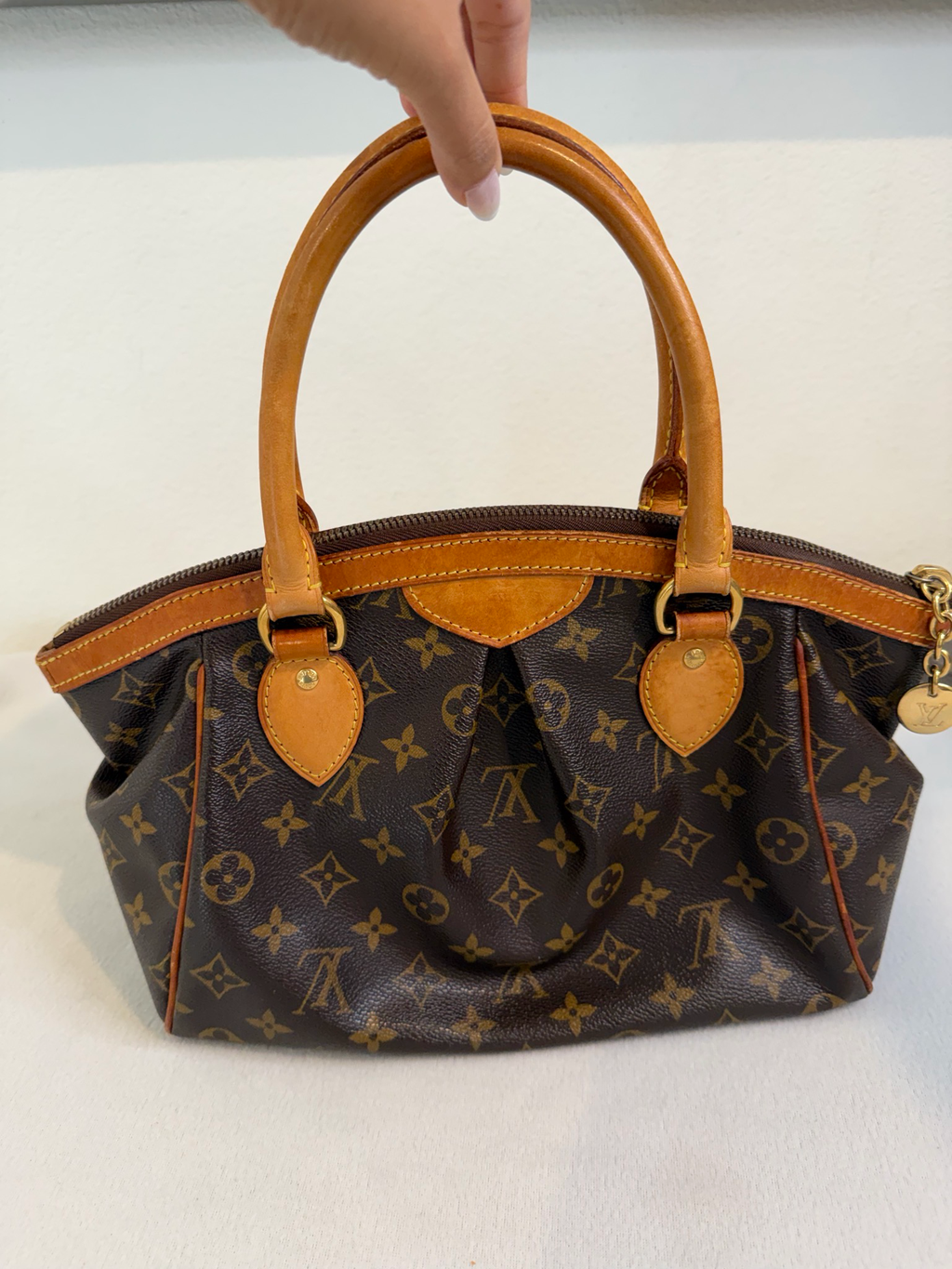 Louis Vuitton Monogram Tivoli Pm Handbag