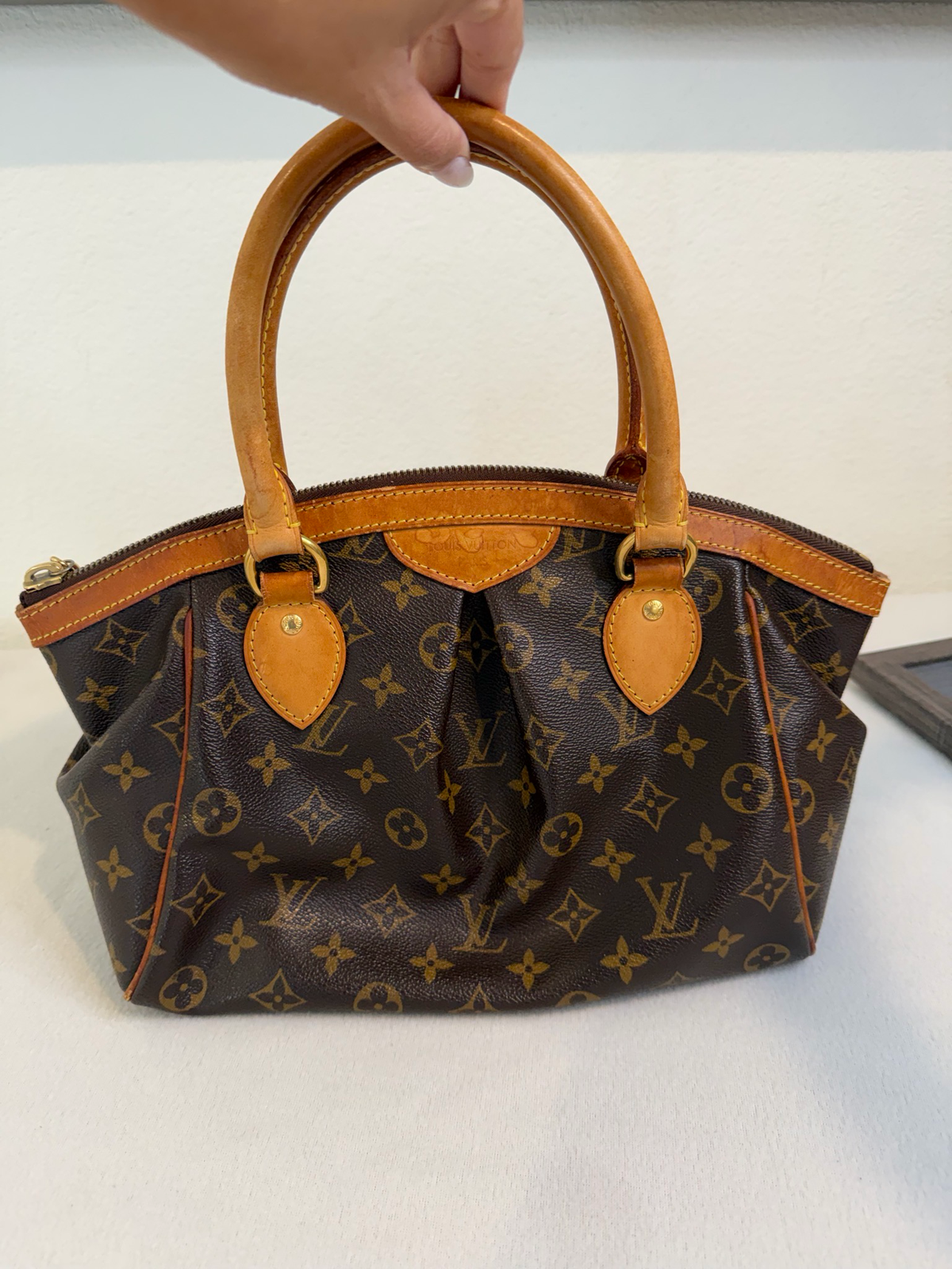 Louis Vuitton Monogram Tivoli Pm Handbag