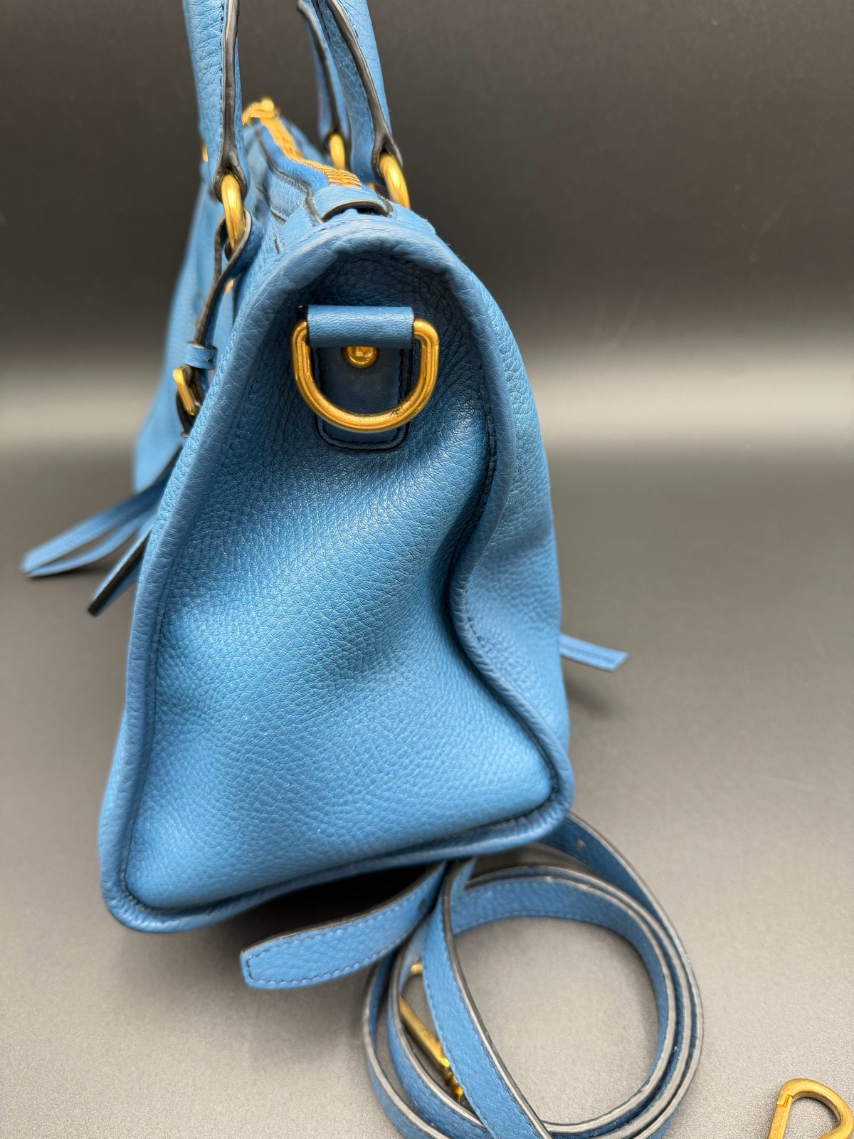 Prada Vitello Daino Crossbody Messenger Sling Cobalto