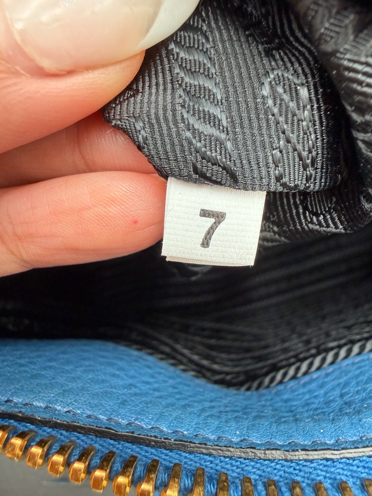 Prada Vitello Daino Crossbody Messenger Sling Cobalto