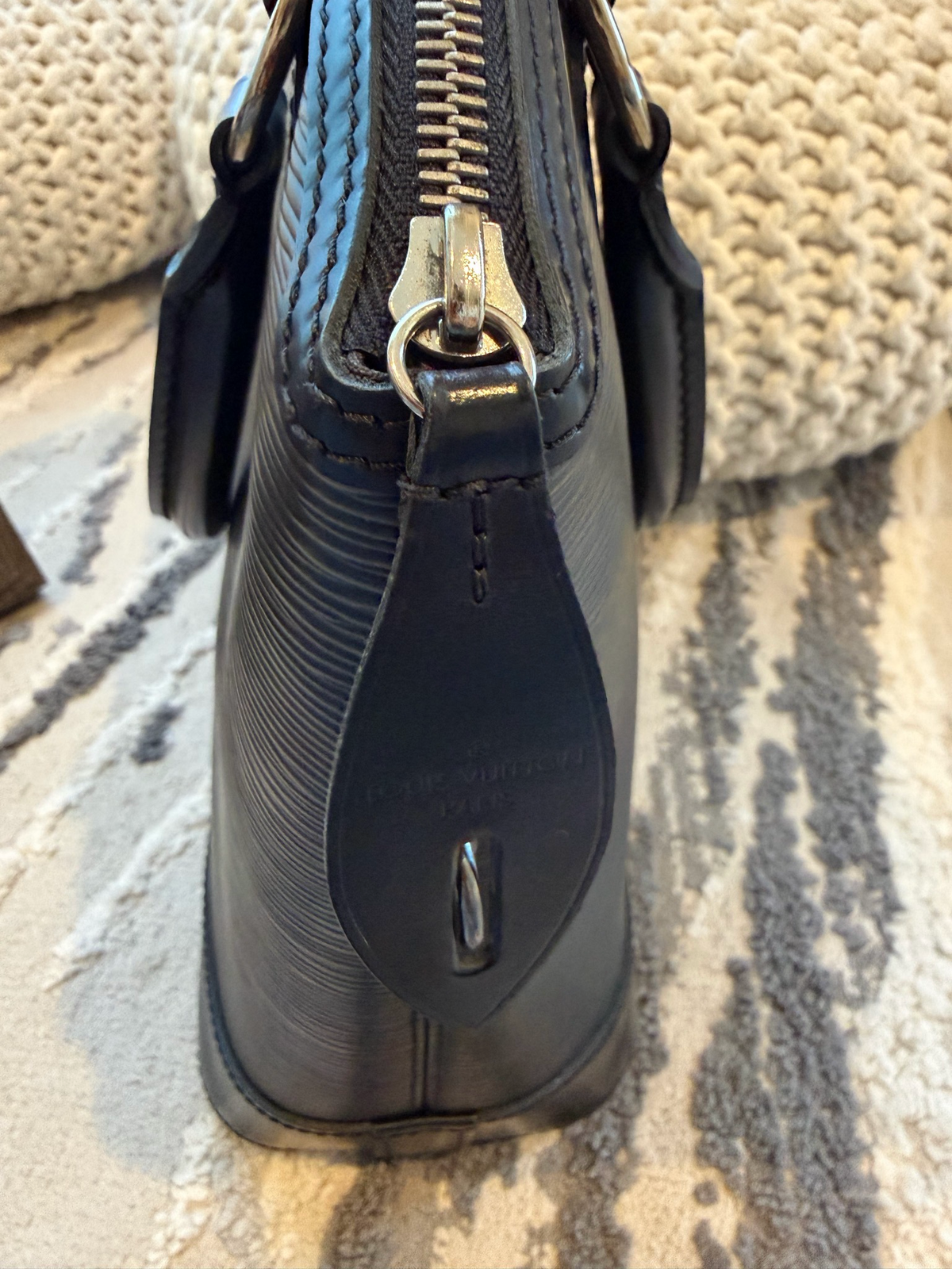 Louis Vuitton Epi Black Lockit Top Handle Tote