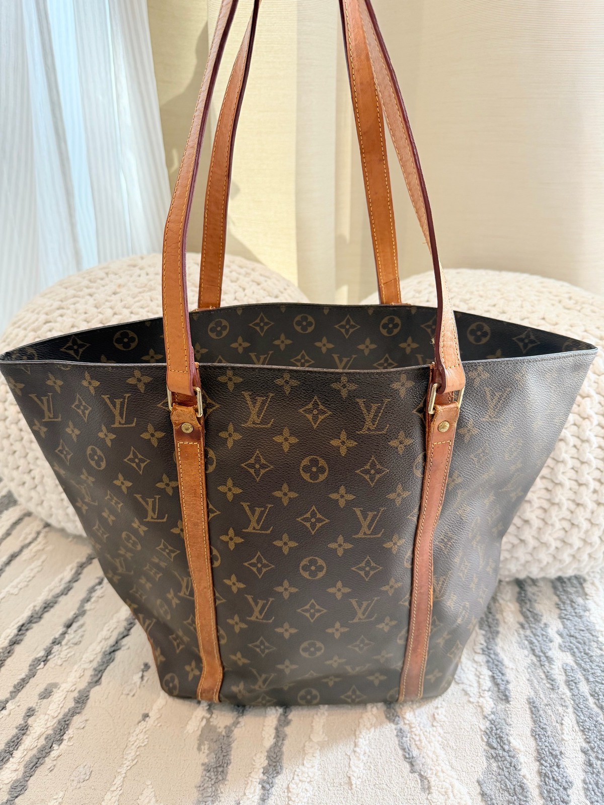 Louis Vuitton Monogram Sac Shopper Tote