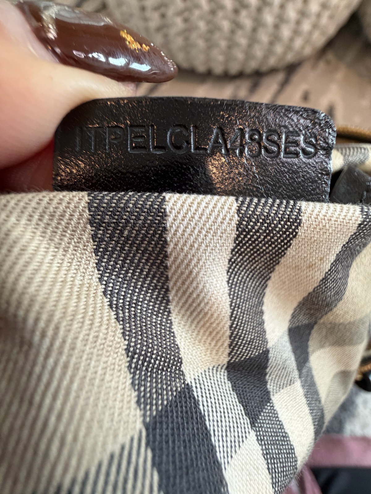 Burberry Salisbury Tote Shoulder Black