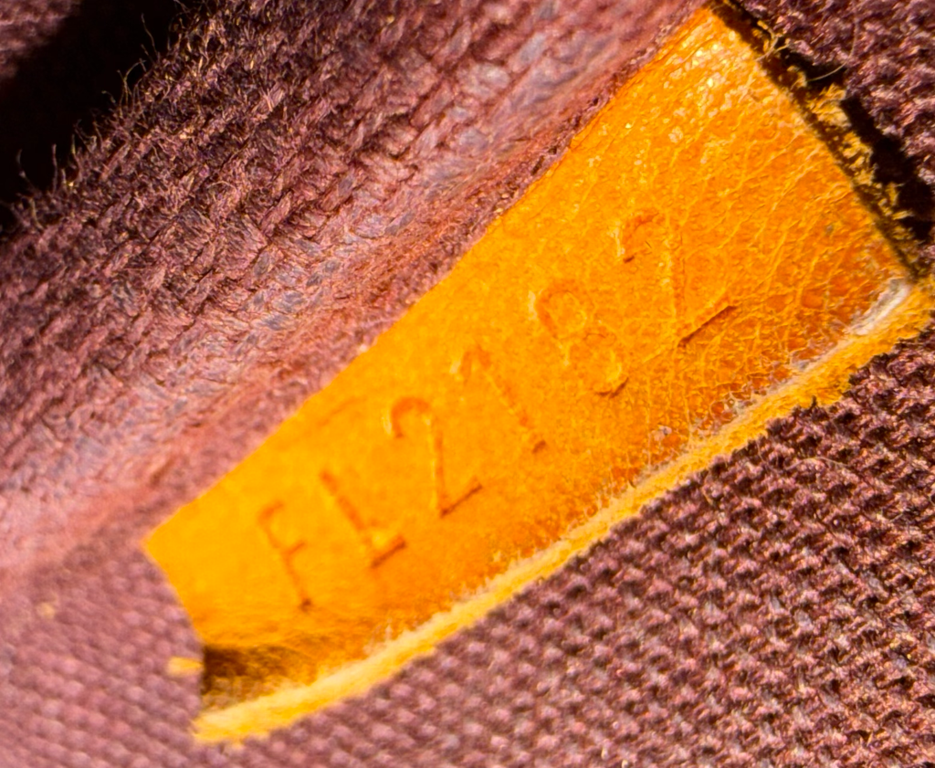 Louis Vuitton Monogram Favorite Pm Crossbody Messenger