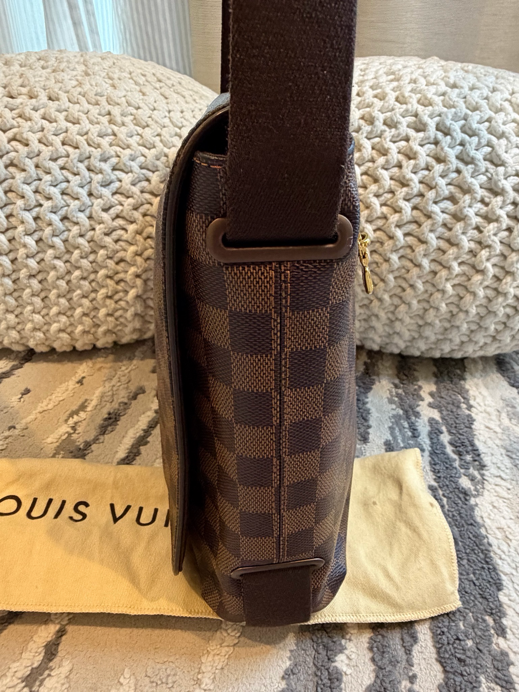 Louis Vuitton Damier Ebene Brooklyn Mm Messenger Crossbody
