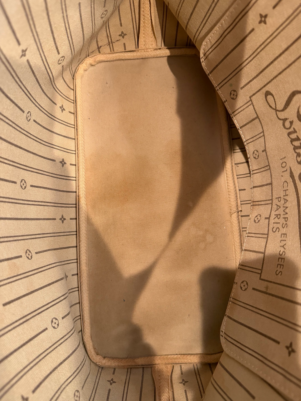 Louis Vuitton Monogram Neverfull Mm Tote