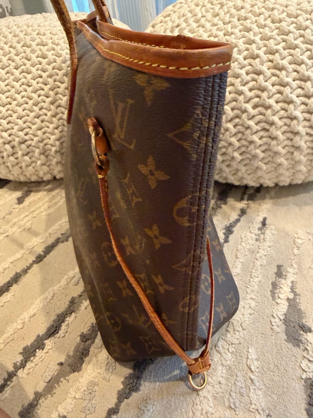 Louis Vuitton Monogram Neverfull Mm Tote