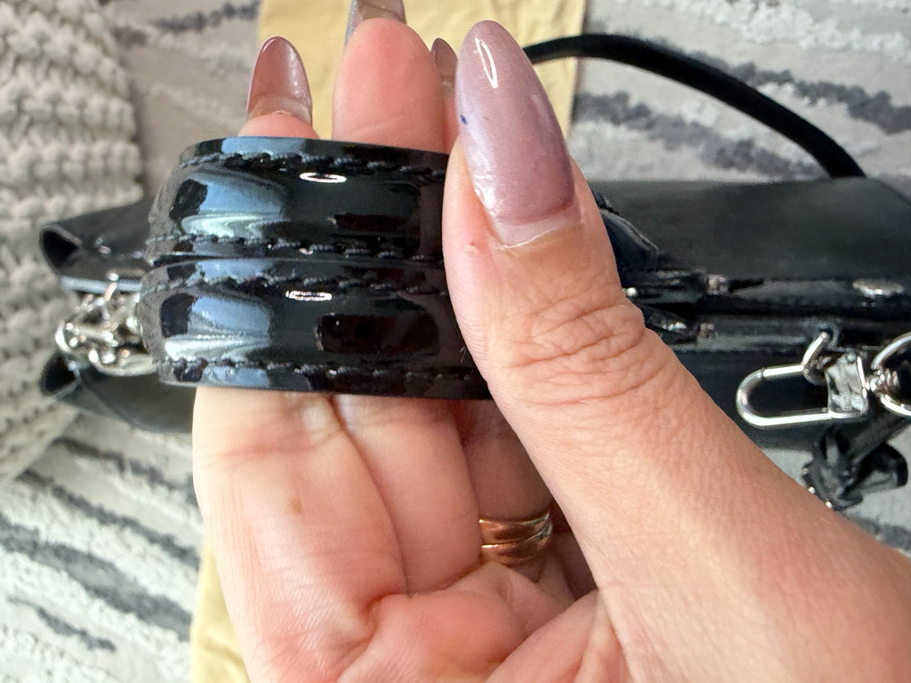 Louis Vuitton Brea Mm Electric Black