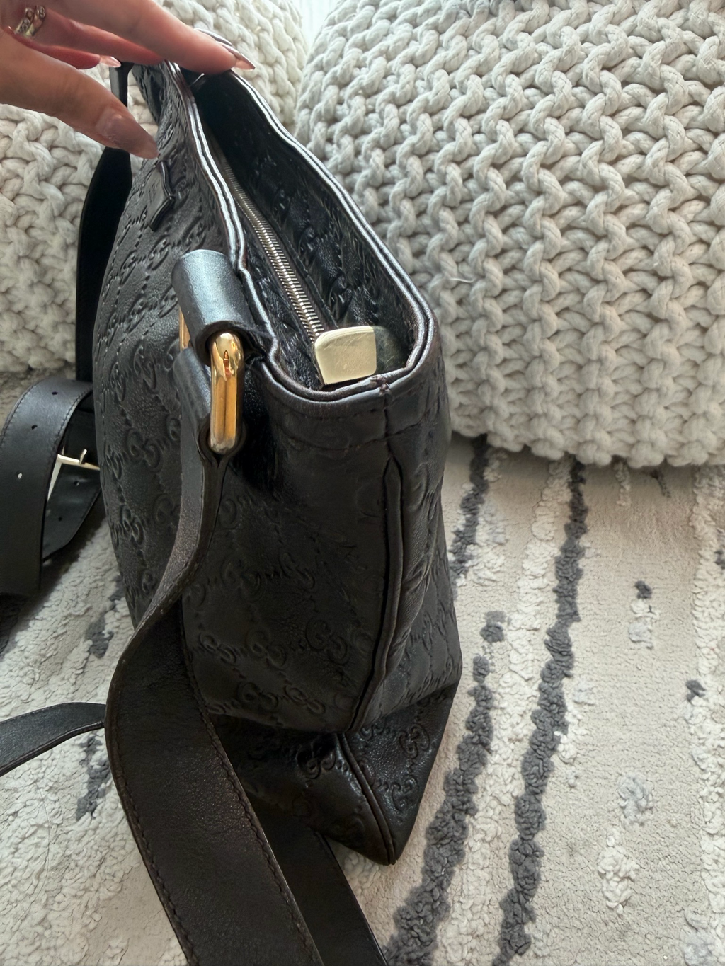 Gucci Flat Zipper Guccissima Leather Crossbody Bag