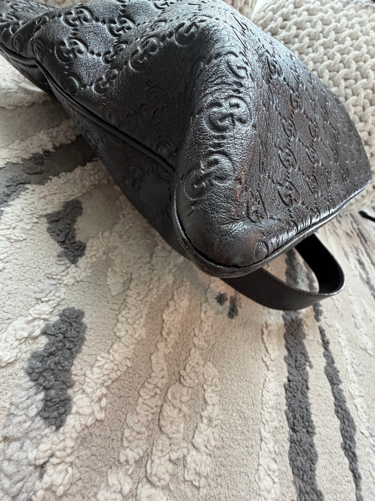 Gucci Flat Zipper Guccissima Leather Crossbody Bag