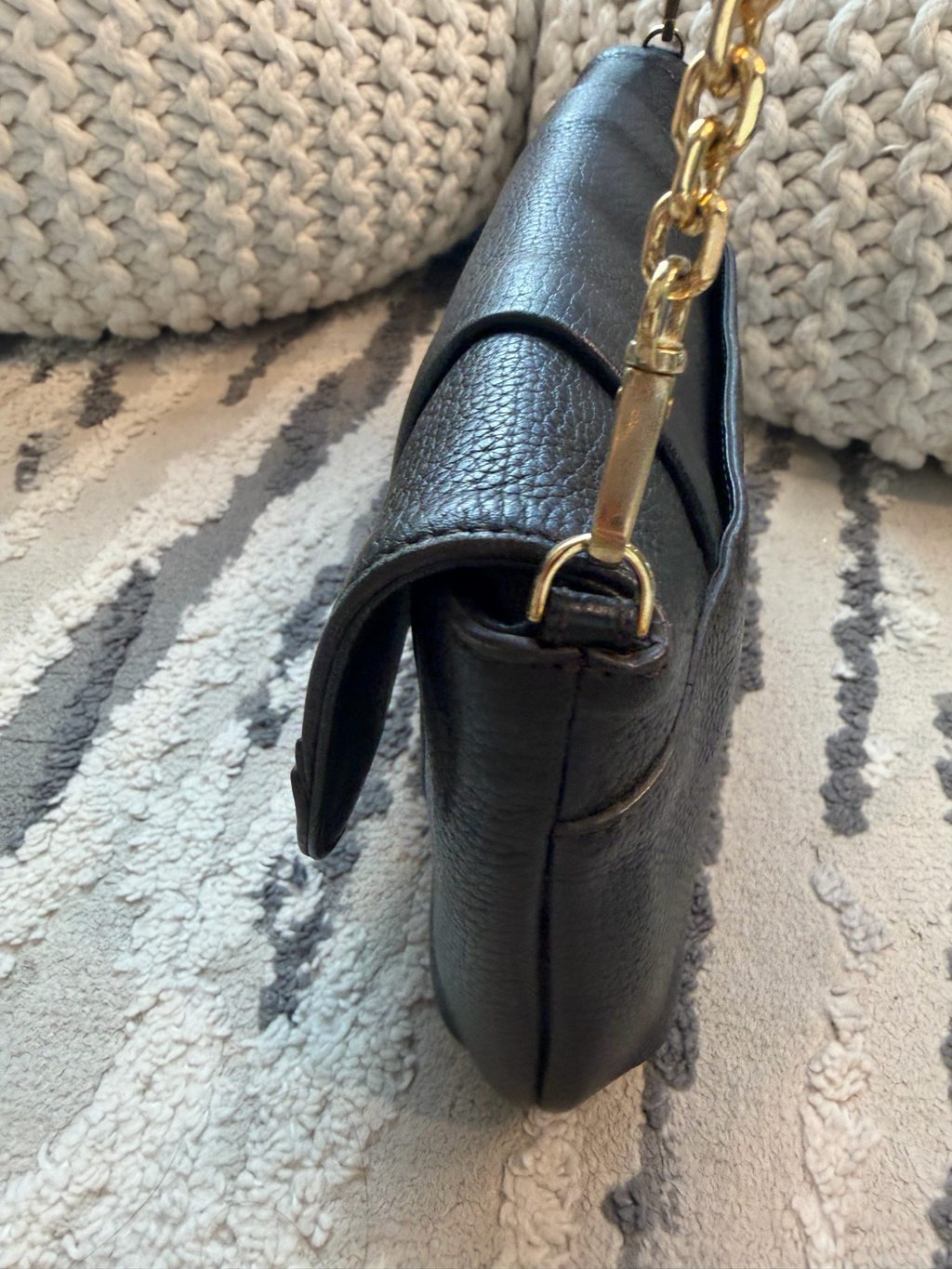 Mcm Pebbled Leather Visetos Stud Black Chain Strap