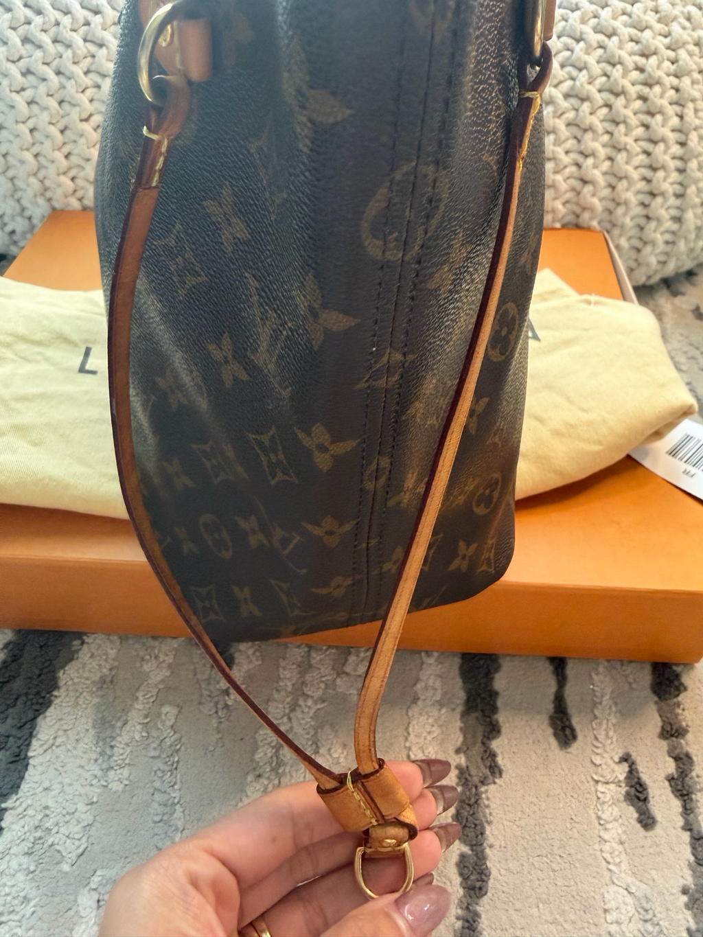 Louis Vuitton Monogram Neverfull Mm Tote Shoulder