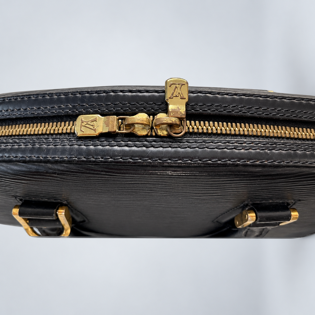 Louis Vuitton Epi Leather Handbag in Black