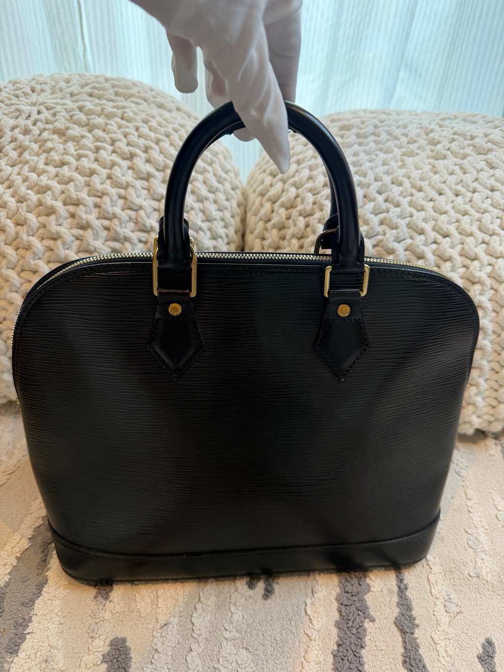 Louis Vuitton Epi Alma Pm Handbag
