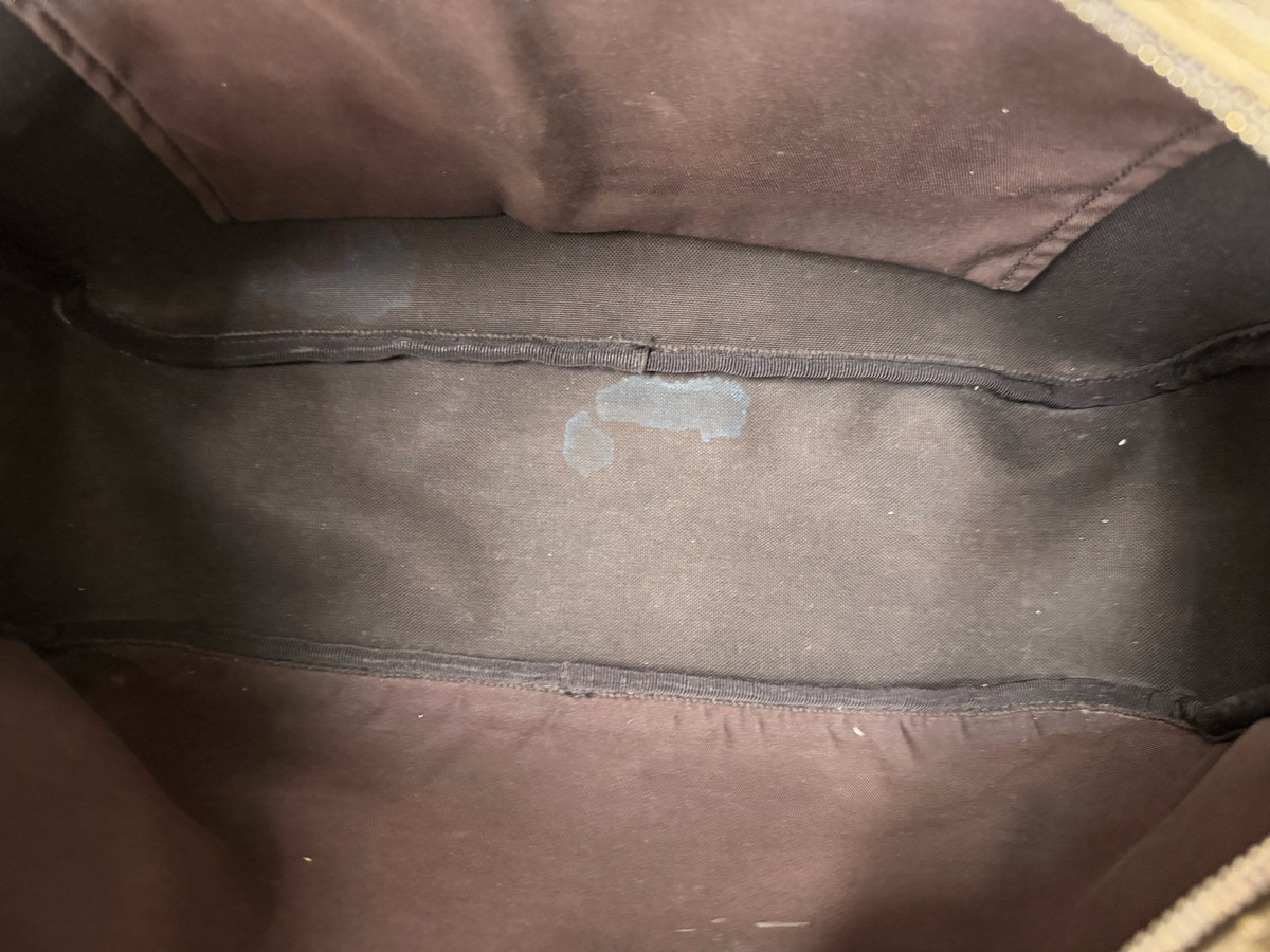 Gucci Monogram Supreme Messenger Crossbody Sling