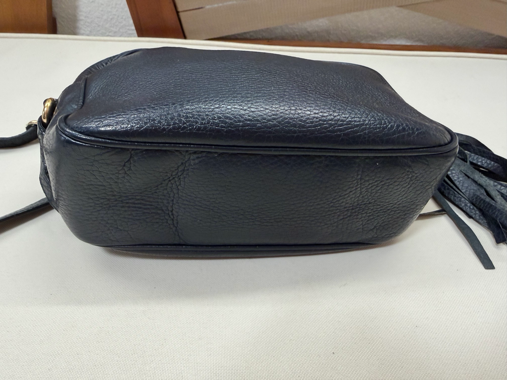 Gucci Soho Disco Pebbled Leather Camera Bag in Navy Blue