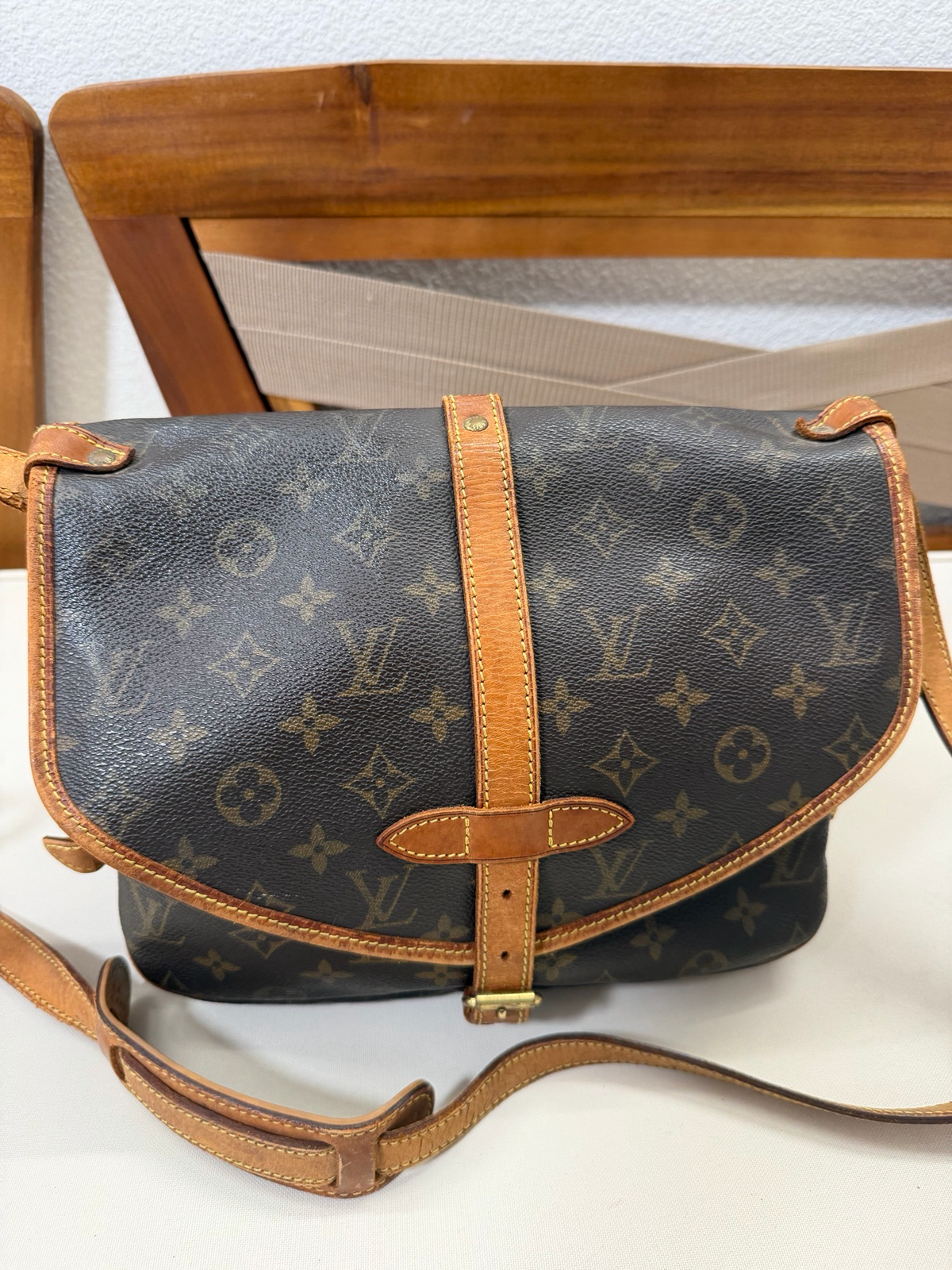 Louis Vuitton Monogram Saumur 25 Messenger Crossbody