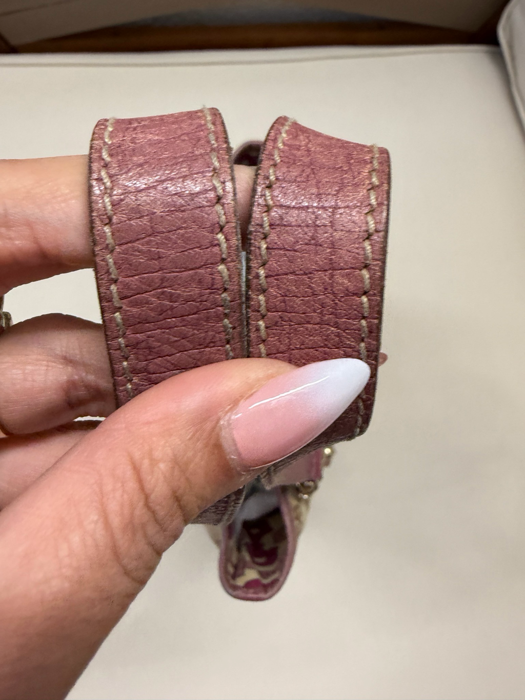Gucci Joliceur Vertical Tote Monogram Canvas in Pink