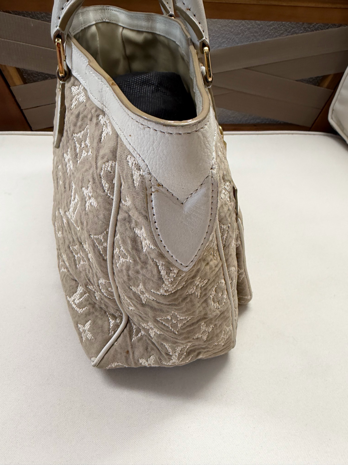 Louis Vuitton Monogram Limited Edition Sabbia Mm