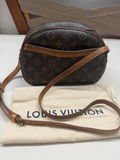 Louis Vuitton Monogram Blois Messenger Crossbody Sling