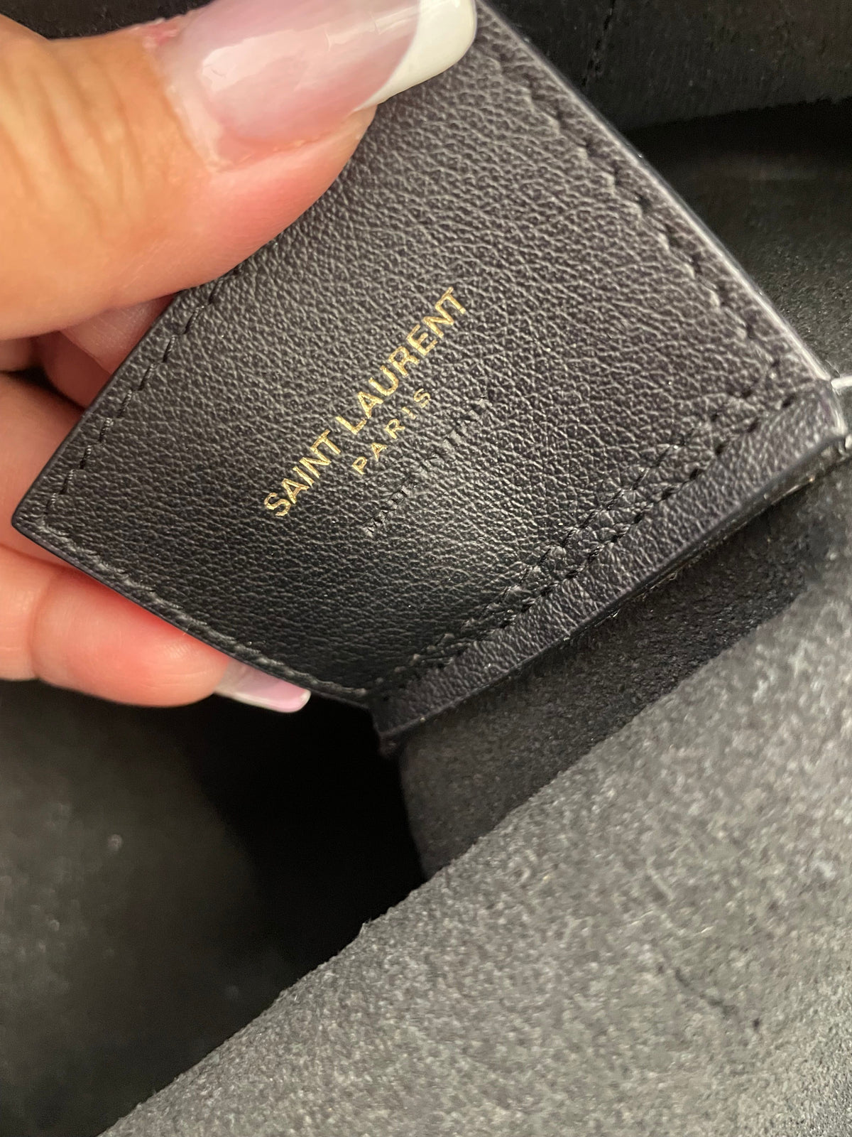 Yves Saint Laurent Calfskin Shopping Tote With Pouch in Black