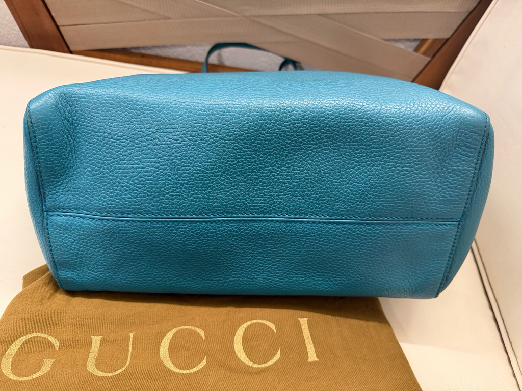 Gucci Pebbled Leather Swing Tote Large Shoulder Bag in Teal