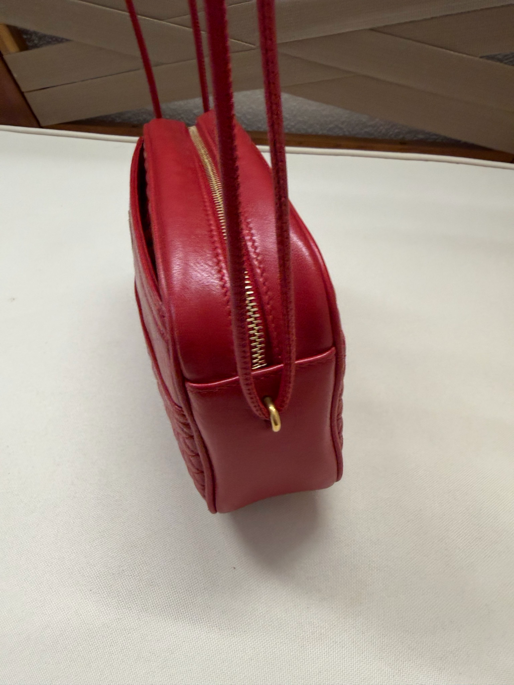 Yves Saint Laurent Quilted Lambskin Victoire Camera Bag Crossbody Messenger Sling in Red