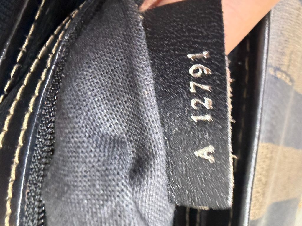 Fendi Pequin Messenger Crossbody Sling Vintage