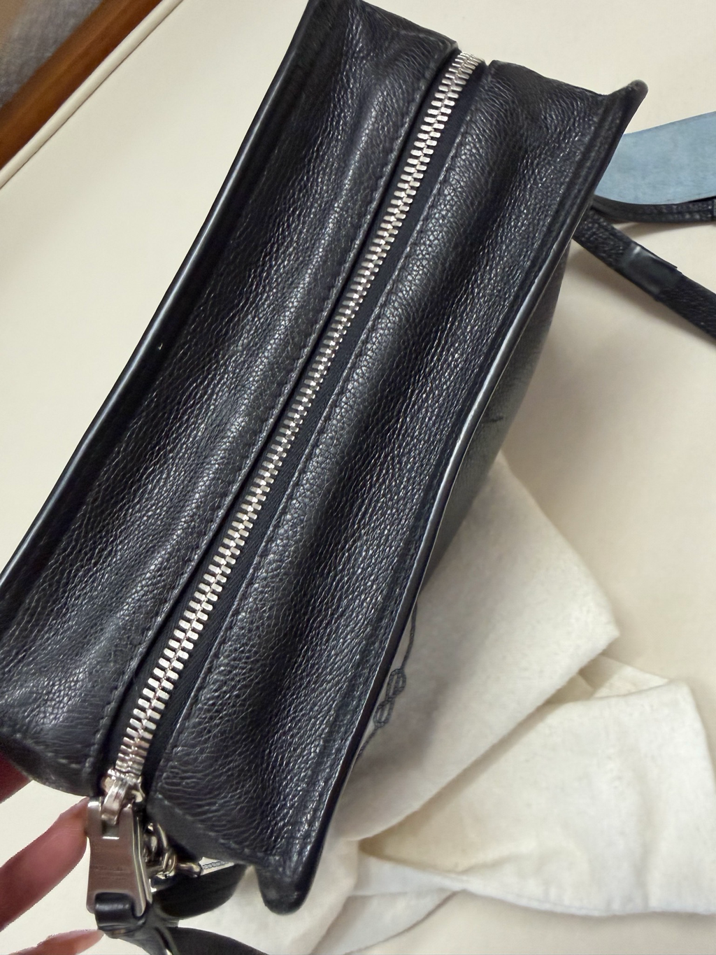 Prada Etiquette Camera Bag Messenger Sling