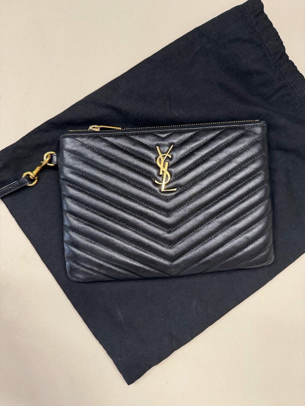 Yves Saint Laurent New Jolie Matelasse Chwvron Clutch Pouch Quilted in Black