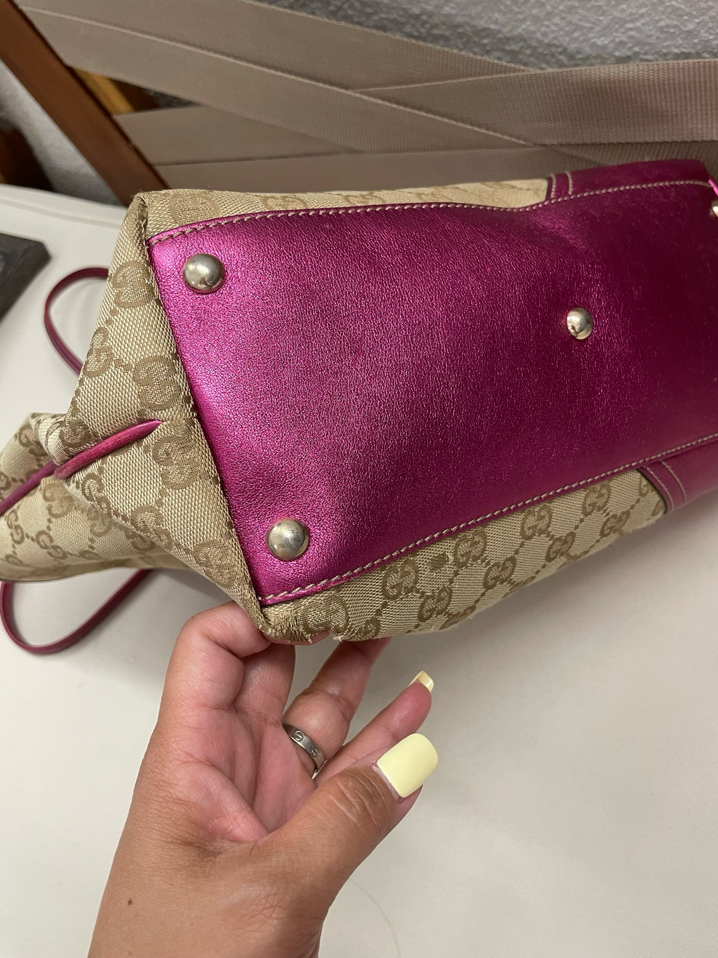 Gucci Interlocking New Britt Medium Tote in Pink