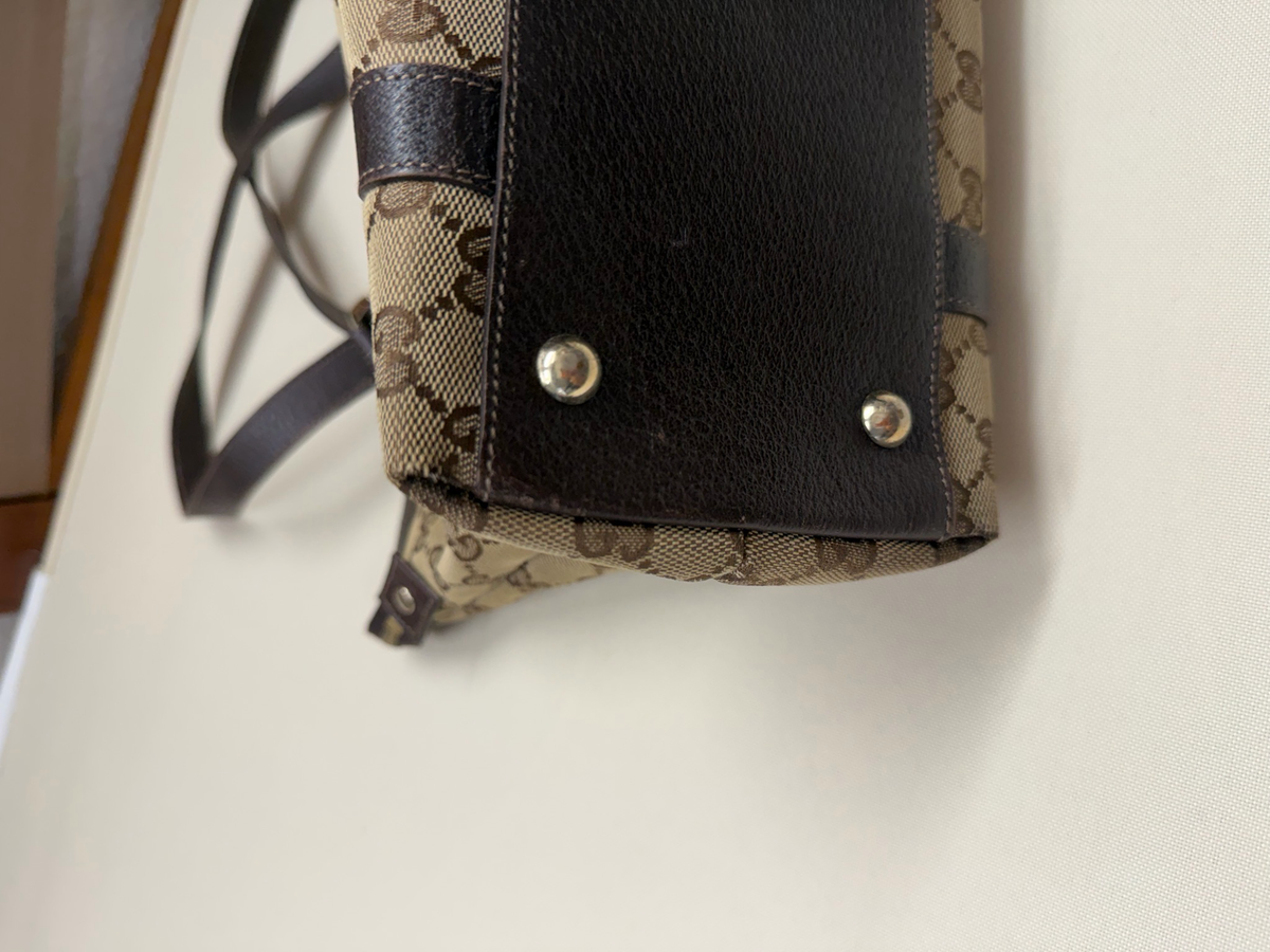 Gucci Abbey Zipper Tote Shoulder