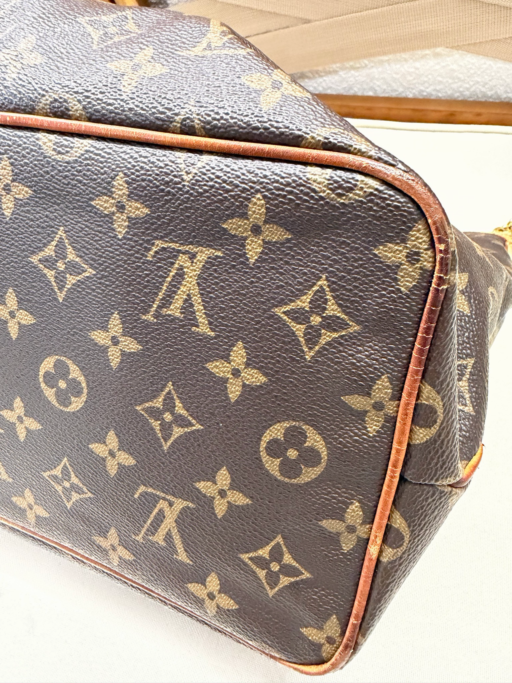Louis Vuitton Monogram Palermo Pm Shoulder Sling