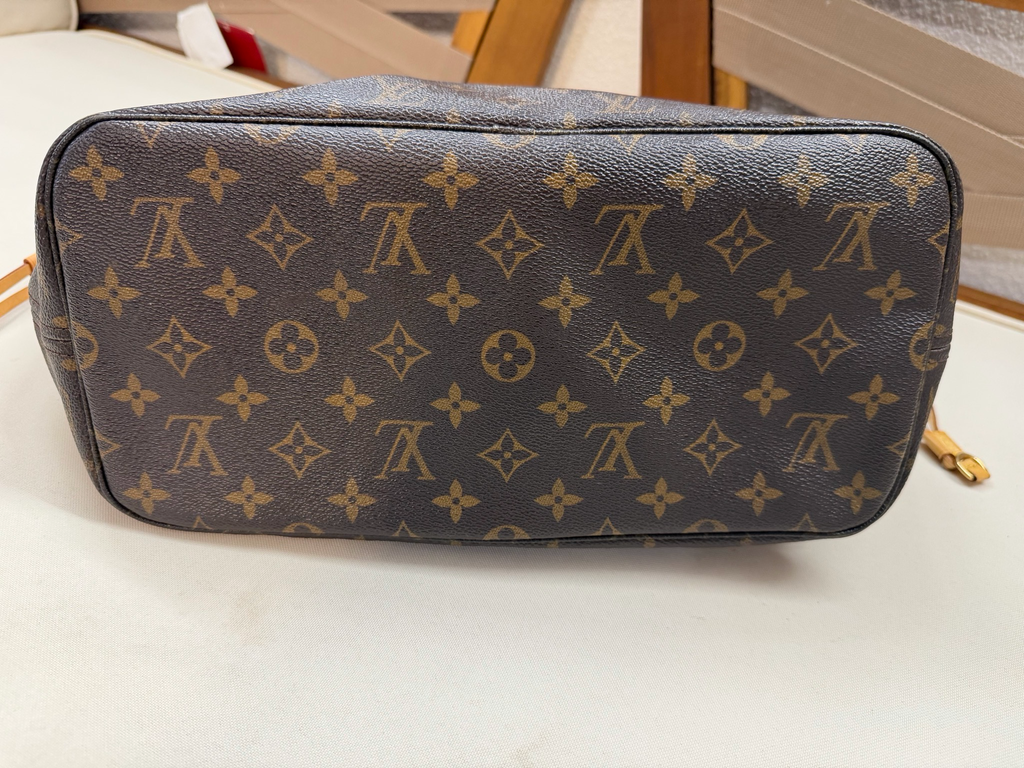 Louis Vuitton Monogram Neverfull Mm Tote Shoulder