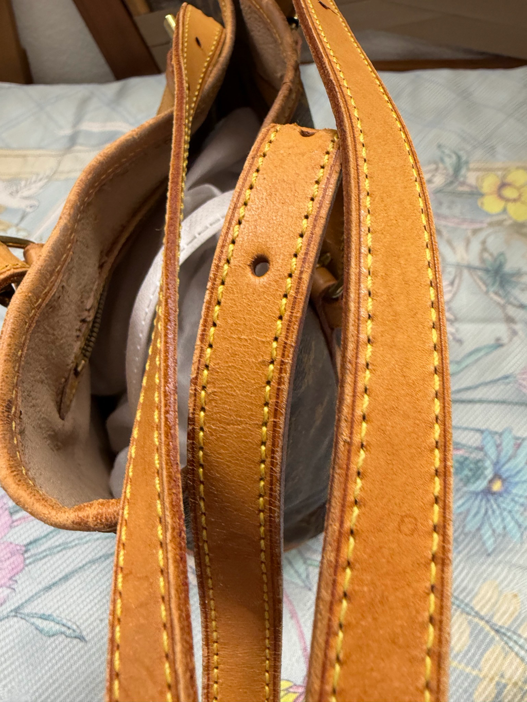 Louis Vuitton Monogram Bucket Gm Tote