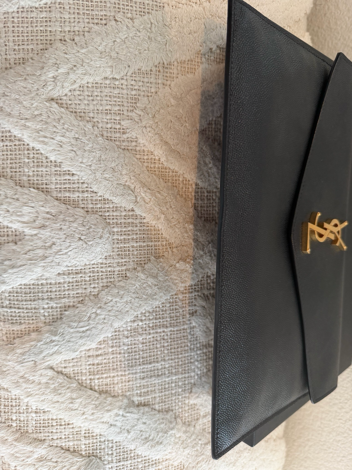 Yves Saint Laurent Flap Clutch in Black