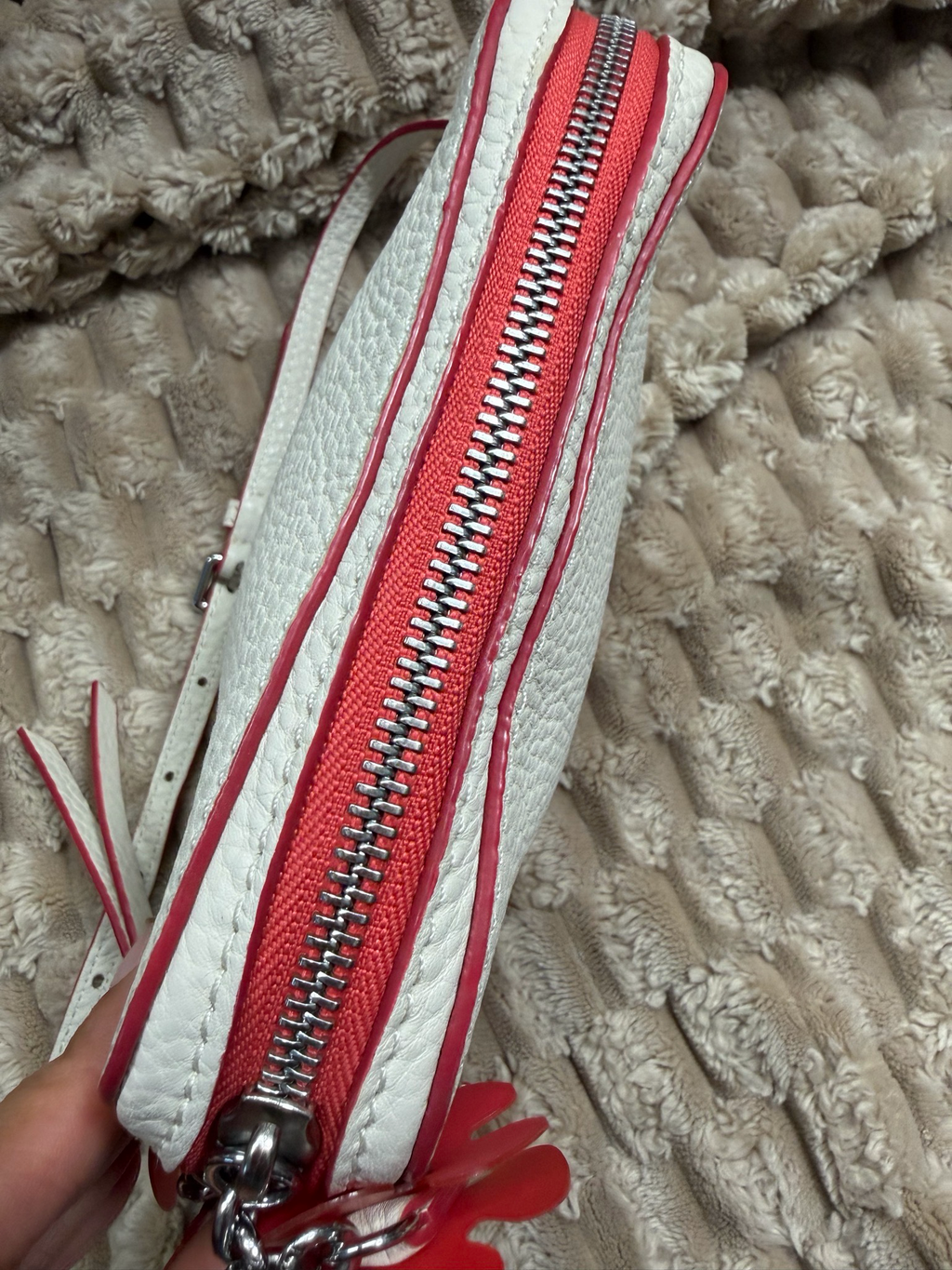 Burberry Pebbled Leather Camera Bag Crossbody Sling in White