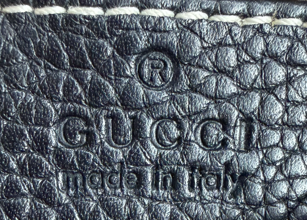 Gucci Pebbled Leather Disco Soho Small Camera Bag in Black