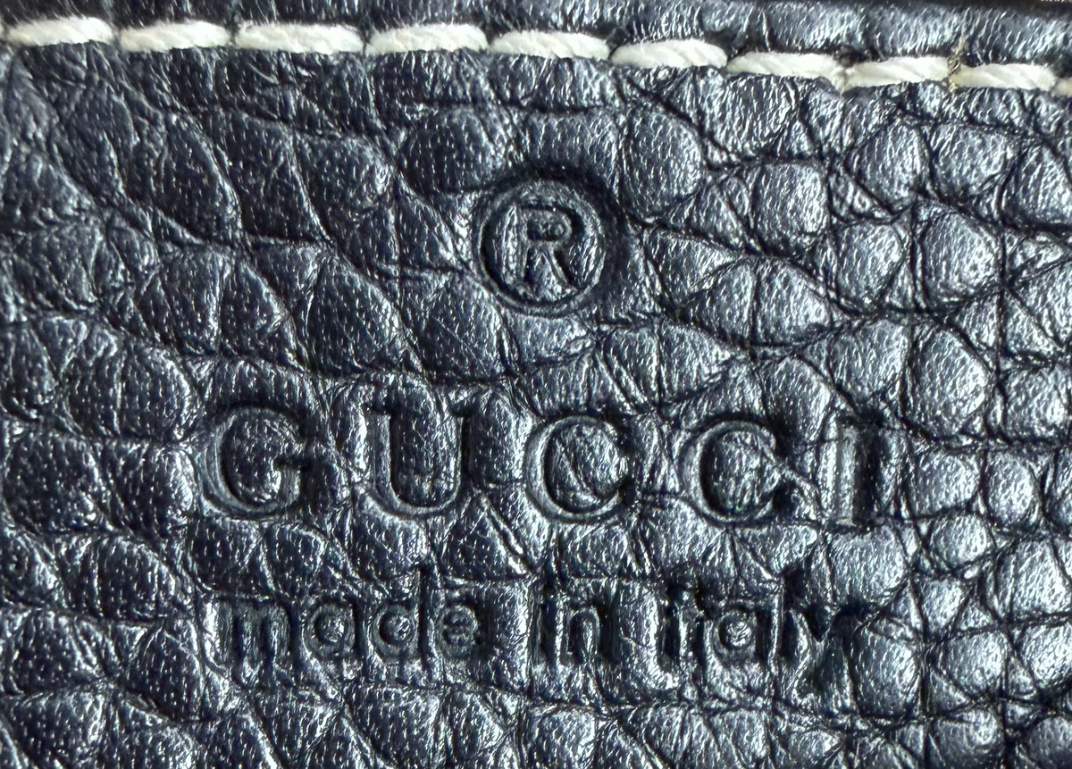 Gucci Pebbled Leather Disco Soho Small Camera Bag in Black