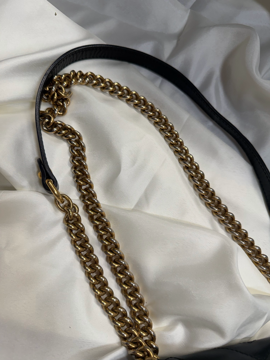 Gucci Marmont Matelasse Leather Front Flap Crossbody Small in Black