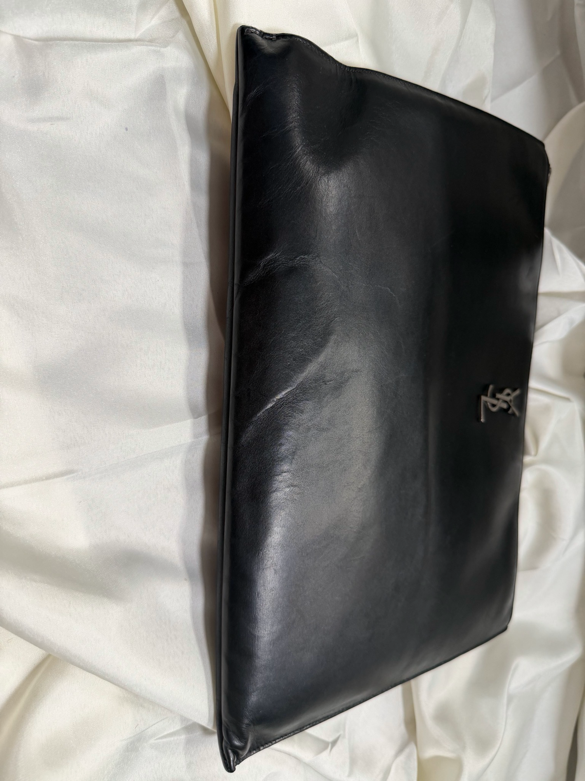 Yves Saint Laurent Zipper Smooth Calfskin Document Clutch Large in Black