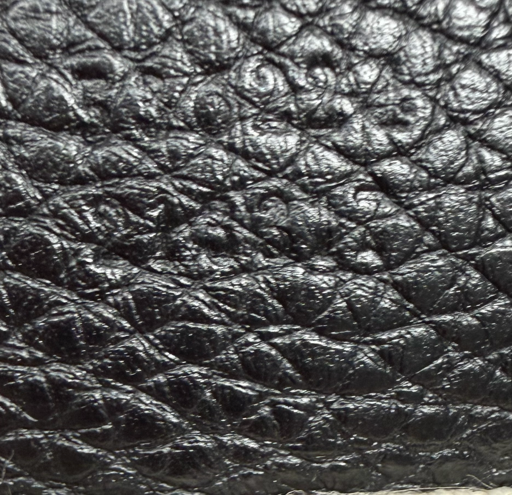 Gucci Pebbled Leather Soho Flap Chain Strap Medium Crossbody in Black