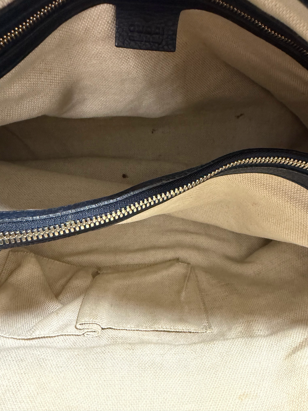 Gucci Pebbled Leather Soho Working Tote Tassel Crossbody in Navy Blue