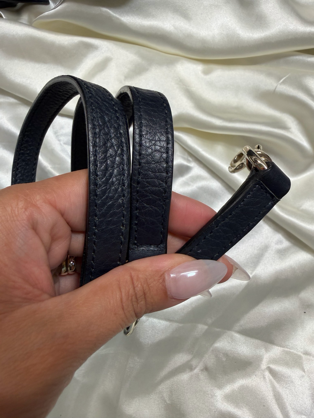 Gucci Pebbled Leather Soho Working Tote Tassel Crossbody in Navy Blue