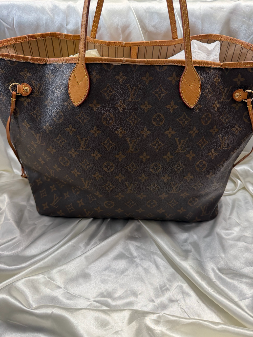 Louis Vuitton Monogram Neverfull Gm Tote