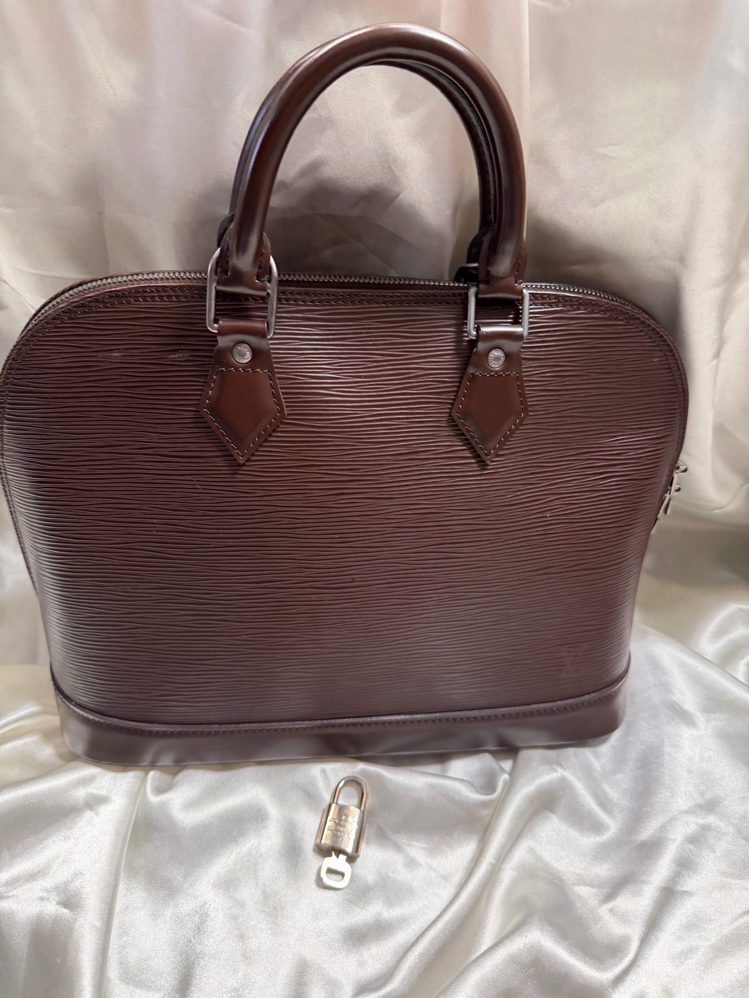 Louis Vuitton Alma Epi Pm Dome Satchel Top Handle in Brown