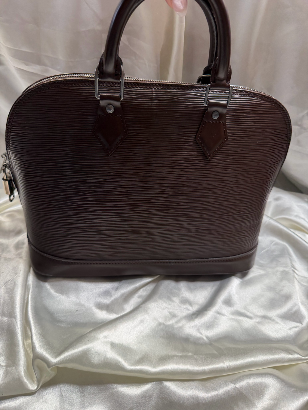 Louis Vuitton Alma Epi Pm Dome Satchel Top Handle in Brown